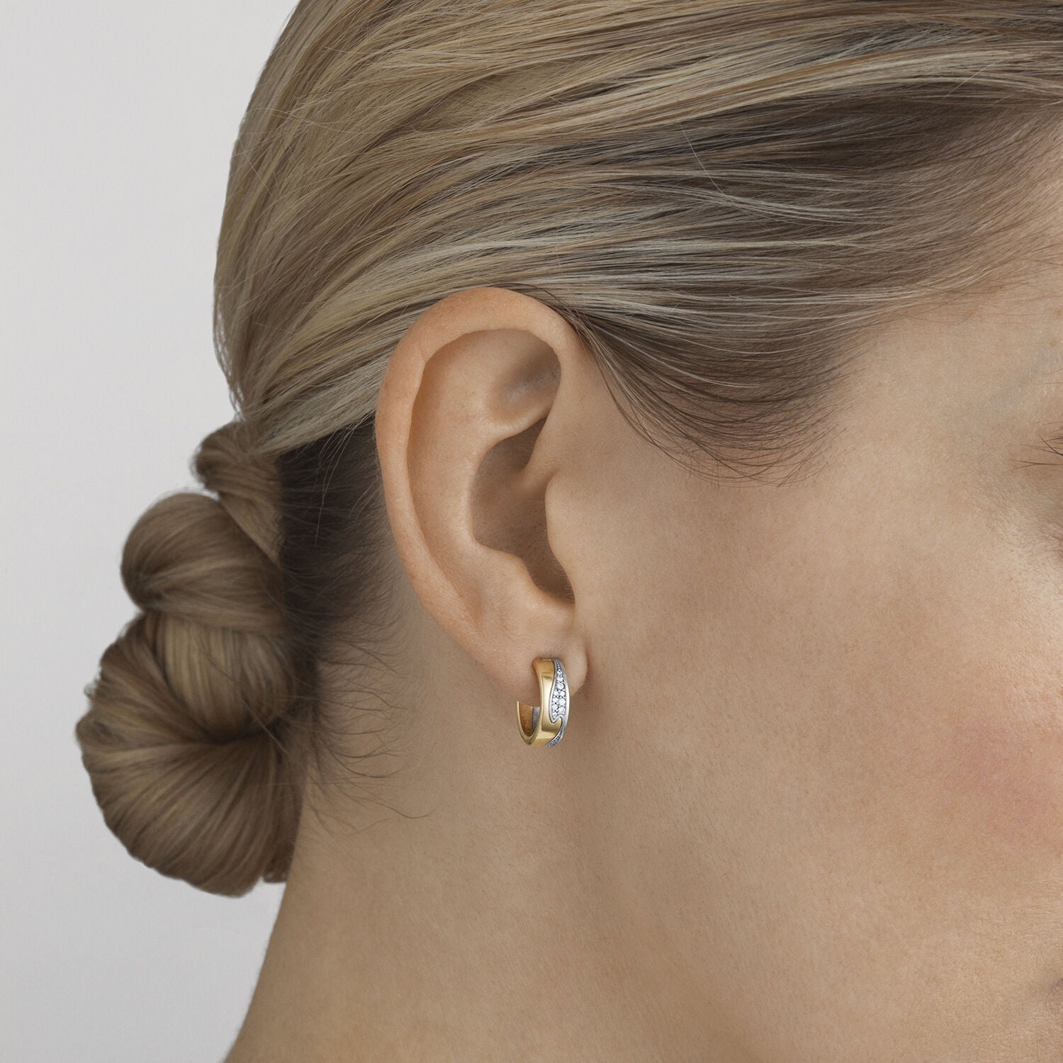 Fusion øreringe med diamanter - hvidguld og guld fra Georg Jensen