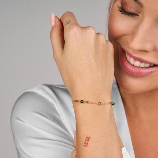 Cornelia armbånd - sterlingsølv forgyldt grøn cz fra Spirit Icons